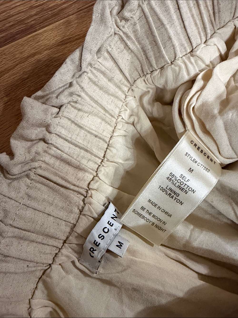 Crescent Beige High Rise Linen Shorts Women Size M Classic Coastal Old Money - Picture 4 of 4
